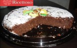 Torta cioccolato e ricotta con pistacchi e nocciole