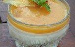 Semifreddo di pesche e yogurt