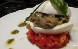 Mozzarella di bufala con tartara di melanzana fumè e pesto di capperi e acciughe