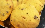 Biscotti morbidi alla zucca con gocce di cioccolato