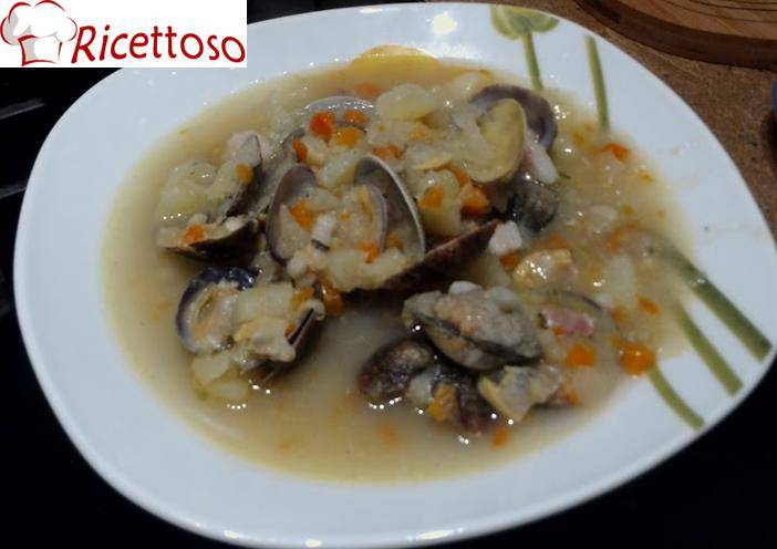 Zuppa_vongole_patate_pancetta